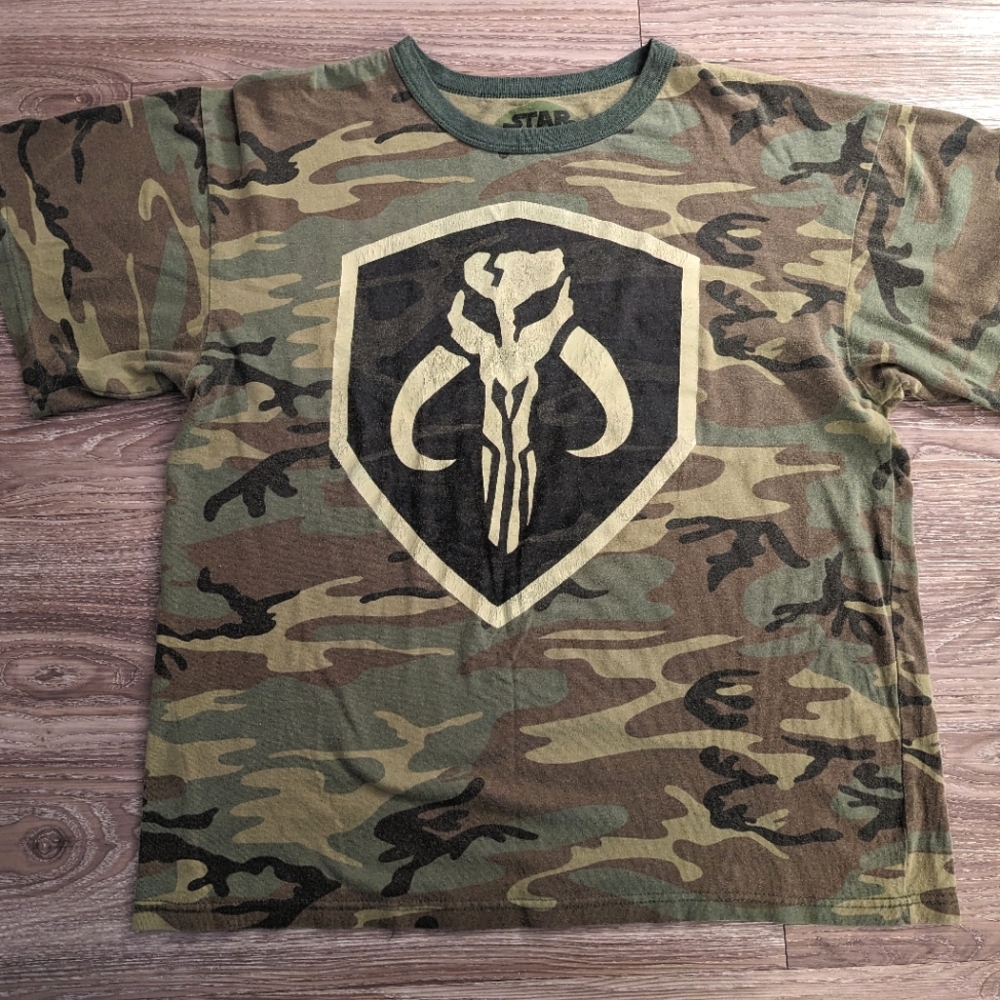 Star Wars camo Mandalorian graphic shirt XL